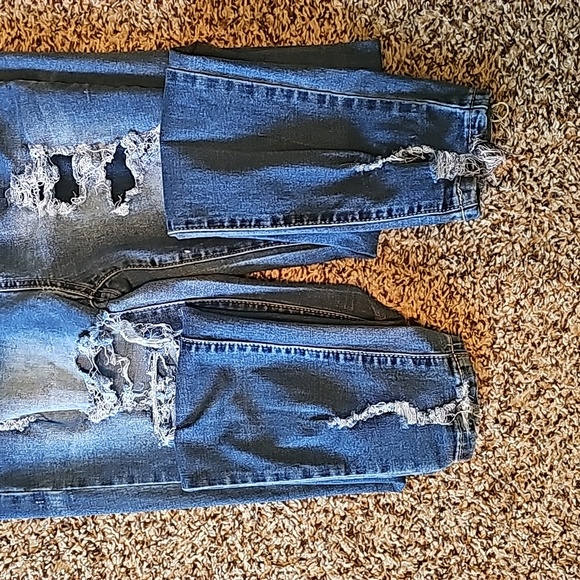 Savage Collection by Elite Jeans High Rise Distressed Jeans - Picture 2 of 6